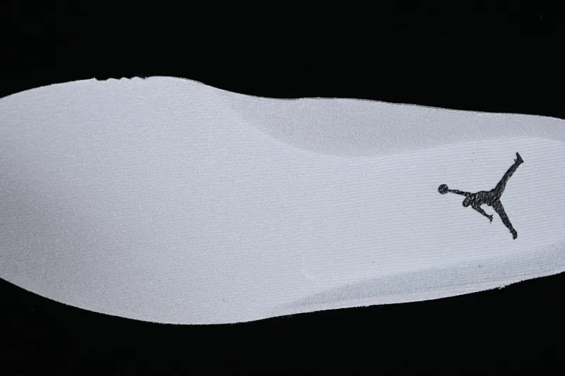 All categories Air Jordan Jordan series basketball shoes Air Jordan 4 cost-effective version Air Jordan 4 Retro "Frozen Moments" AJ4 Joe 4 electroplated silver AQ9129-001